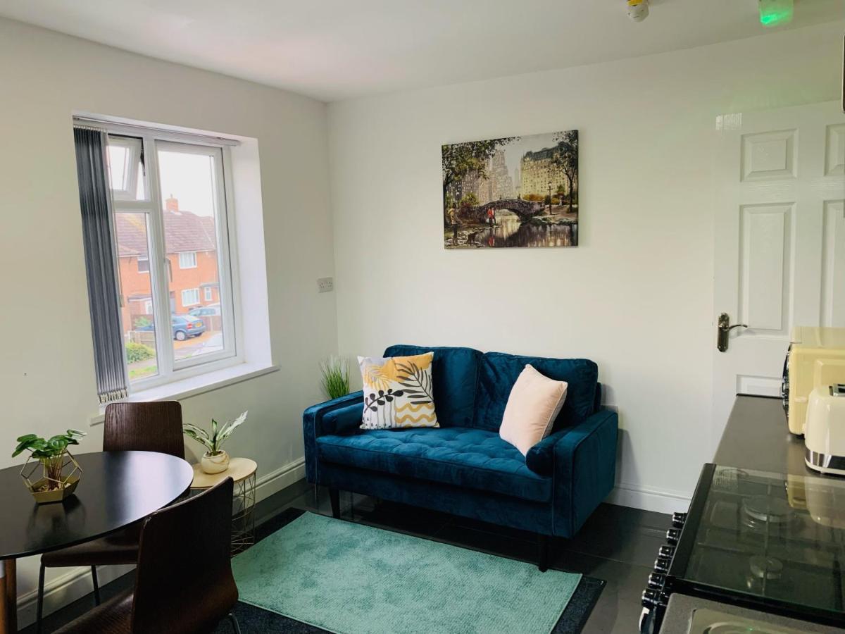 Modern & Cosy 2-Bed Apartment Near Nec, Airport & Jlr! Birmingham Exterior photo