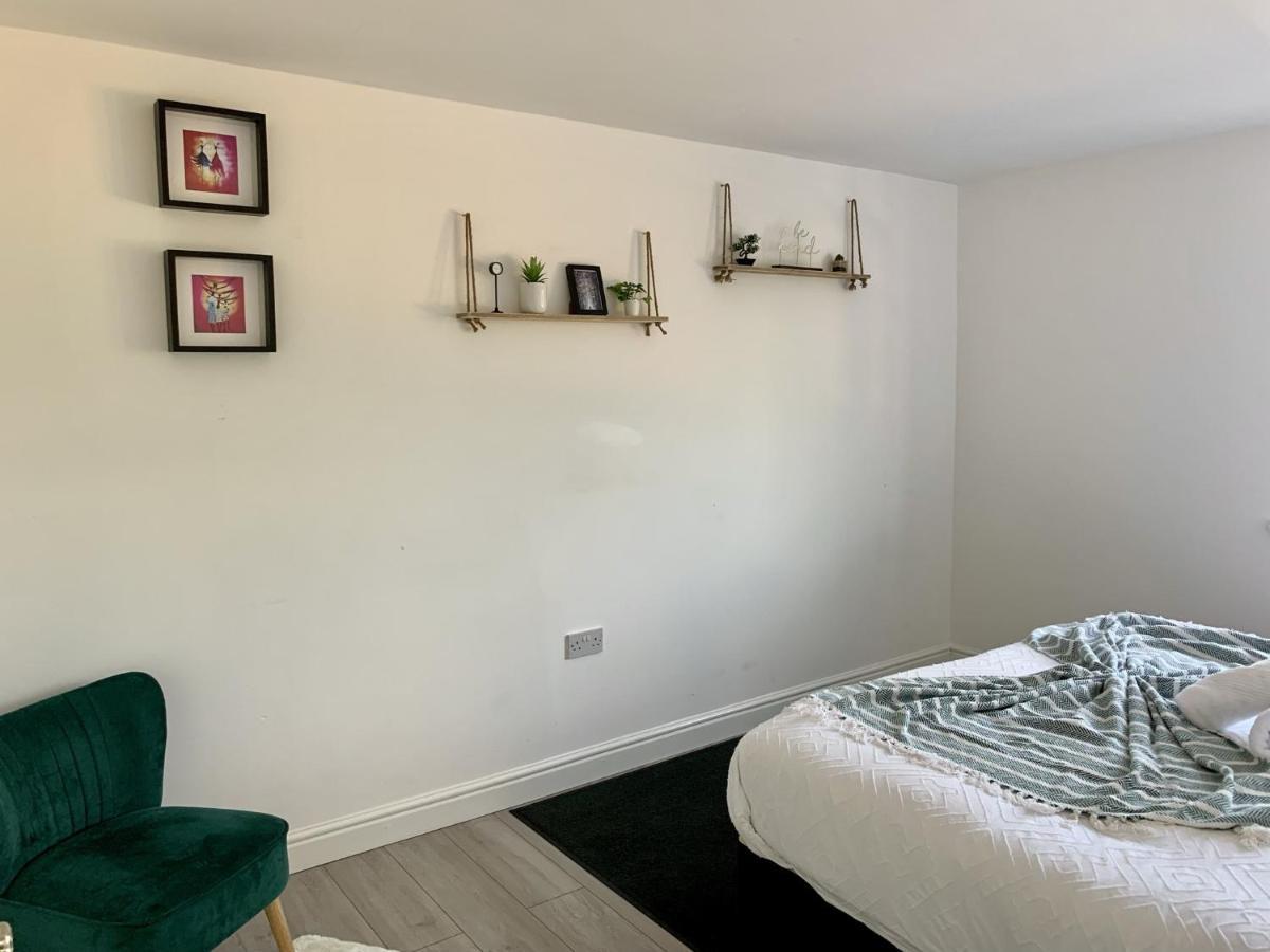 Modern & Cosy 2-Bed Apartment Near Nec, Airport & Jlr! Birmingham Exterior photo